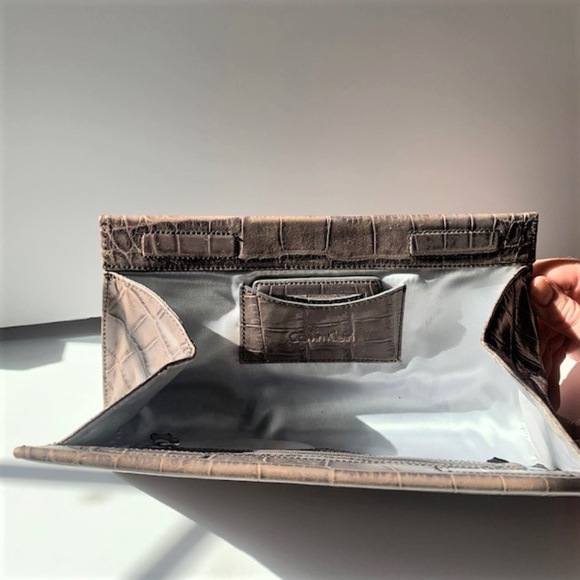 Calvin Kline Grey/Brown Snake Skin Clutch - Picture 2 of 6